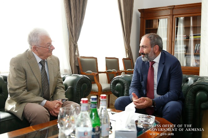 Աշխարհահռչակ գիտնական Յուրի Օգանեսյանին կշնորհվի ՀՀ քաղաքացիություն (ՖՈՏՈ)