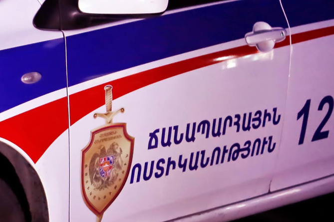 Полицейская машина сбила женщину в Ереване. СМИ пишут, что она была в положении и погибла, а автомобиль был из кортежа Пашиняна