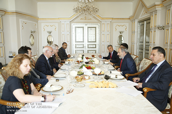 Пашинян предложит Совету Европы не помогать, а принять непосредственное участие в процессе реформ судебно-правовой системы