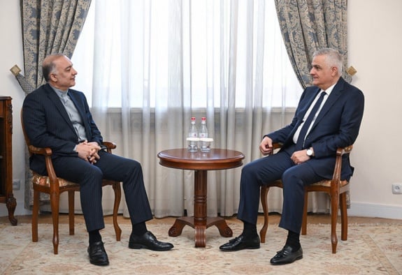 Մհեր Գրիգորյանն ու Իրանի դեսպանը քննարկել են տարածաշրջանի հաղորդակցությունների ապաշրջափակումը