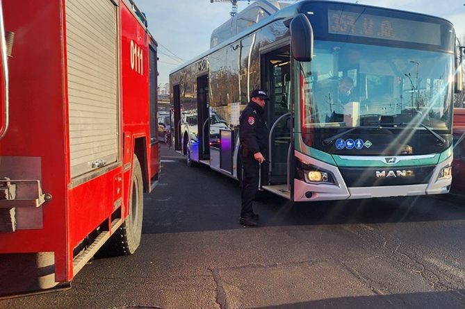 Ուղևորատար ավտոբուսը վթարի է ենթարկվել․ կան տուժածներ (ՖՈՏՈ)