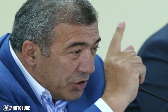 Следствие обвинило Рубена Айрапетяна, его сына и друзей в пытках и незаконном лишении человека свободы Следствие обвинило Рубена Айрапетяна, его сына и друзей в пытках и незаконном лишении человека свободы