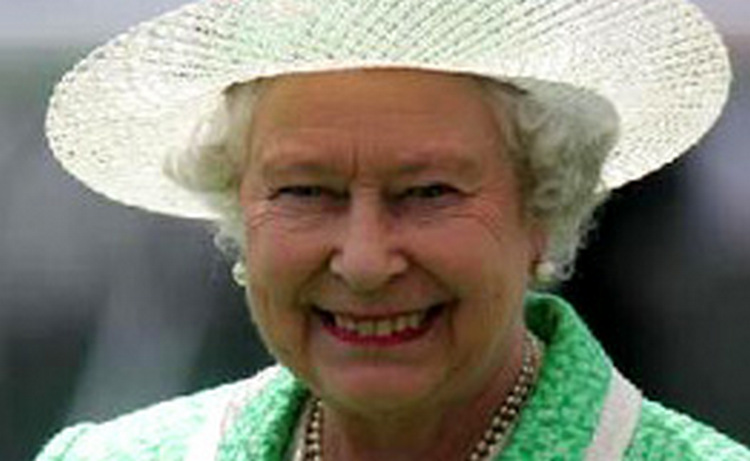 Клинтон поздравила королеву Великобритании Елизавету II с официальным днем рождения