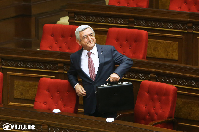 СРОЧНО! Парламент Армении избрал Сержа Саргсяна на пост премьер-министра