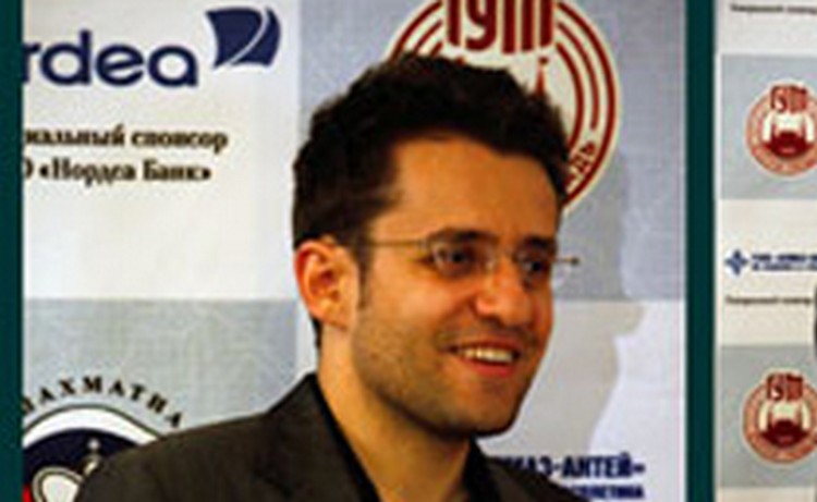 Аронян победил Свидлера в четвертом туре шахматного турнира претендентов