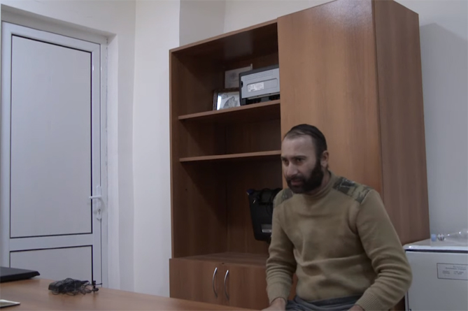 ՔԿ-ն հրապարակել է ադրբեջանցի ռազմագերու հարցաքննության տեսանյութը (ՎԻԴԵՈ) ՔԿ-ն հրապարակել է ադրբեջանցի ռազմագերու հարցաքննության տեսանյութը (ՎԻԴԵՈ)