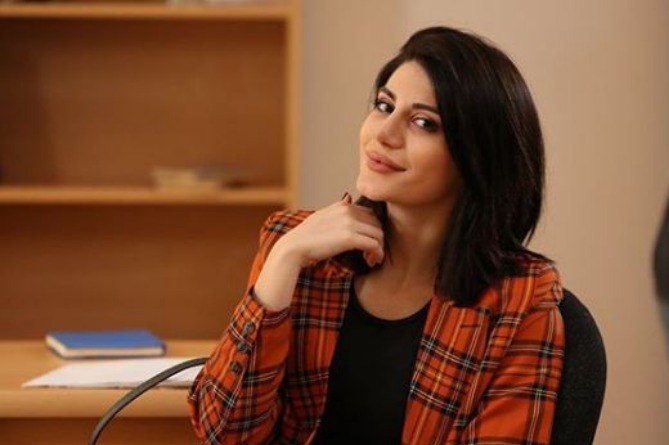 «Ողջույն ուրիշ աղջիկ»․ Իննա Խոջամիրյանը փոխել է ոճը (ՖՈՏՈ) «Ողջույն ուրիշ աղջիկ»․ Իննա Խոջամիրյանը փոխել է ոճը (ՖՈՏՈ)