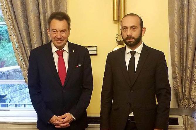 Мирзоян рассказал президенту МККК о грубых нарушениях Азербайджаном гуманитарного права и агрессии против Арцаха