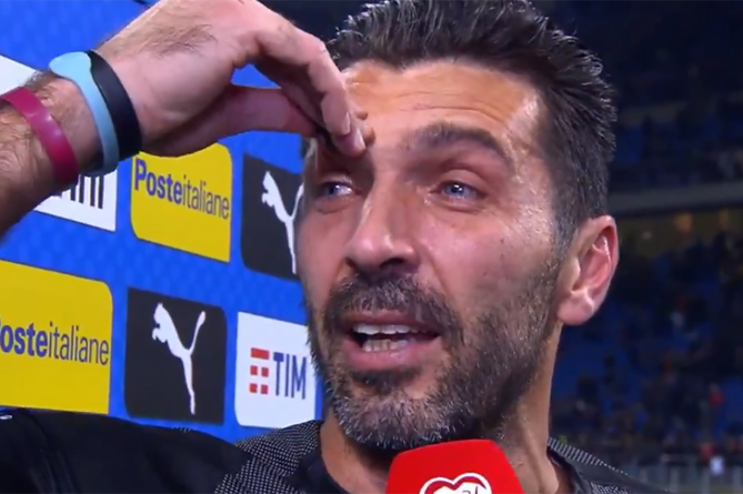 Լեգենդար Բուֆոնն արցունքն աչքերին հրաժեշտ տվեց Իտալիայի հավաքականին (ՎԻԴԵՈ)