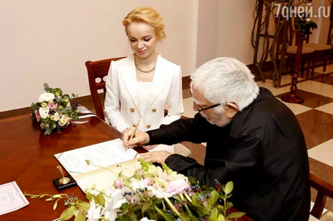 Արմեն Ջիգարխանյանն ամուսնացել է երրորդ անգամ Արմեն Ջիգարխանյանն ամուսնացել է երրորդ անգամ