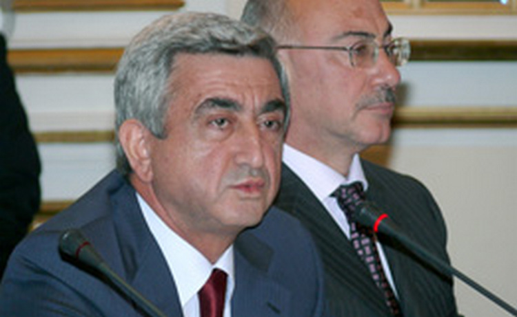 Саргсян призывает не «вбивать клин» между Арменией и Диаспорой