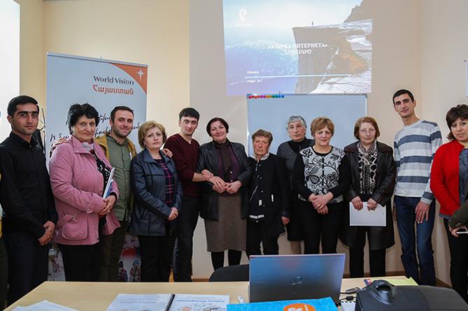 Ростелеком проводит курсы по программированию для лиц возраста 50+ в армянской Амасии