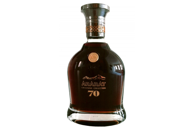 70-летний армянский коньяк "АрАрАт" ушел с молотка за $120 тыс. 