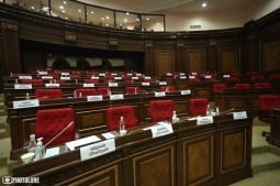  Оппозиционные фракции «Армения» и «Честь имею» проведут переговоры по вопросу импичмента премьера - Серж Саргсян 