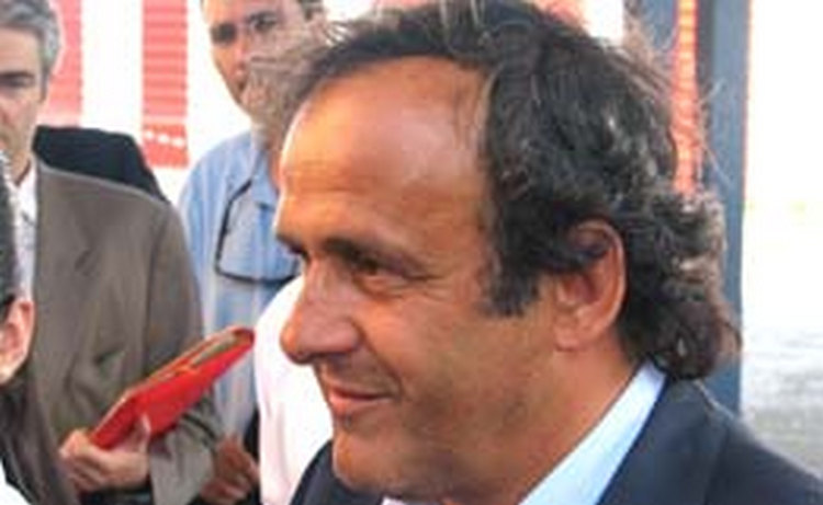 Мишель Платини возмущен переводом "Ювентуса" во второй дивизион первенства Италии, однако с пониманием относится к решению итальянского суда