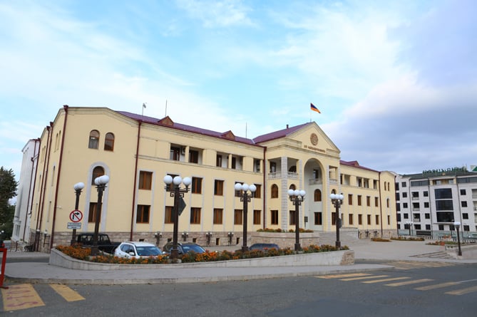 Արցախում արտաքին գործերի, արդարադատության, սոցիալական զարգացման, քաղաքաշինության նախարարներ են նշանակվել Արցախում արտաքին գործերի, արդարադատության, սոցիալական զարգացման, քաղաքաշինության նախարարներ են նշանակվել