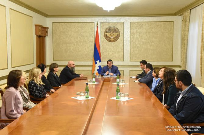 Президент Арцаха обсудил с главой русской общины политику страны и популяризацию русского языка
