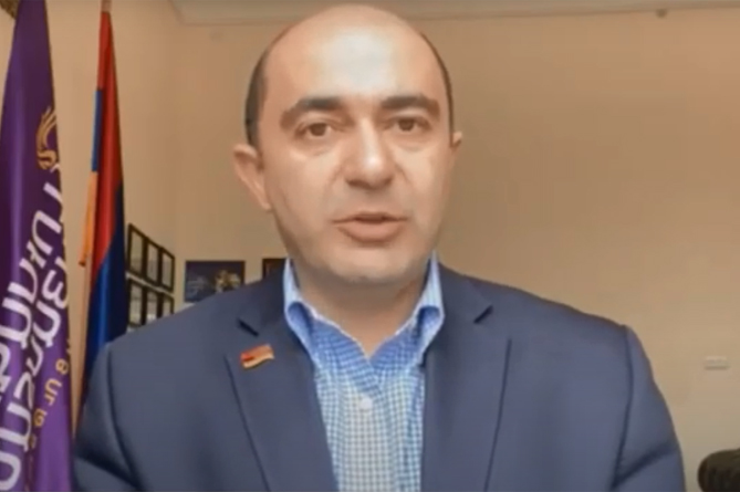 Три доказательства Марукяна: оппозиционный депутат обосновал, почему нельзя менять Избирательный кодекс Армении до выборов (ВИДЕО) Три доказательства Марукяна: оппозиционный депутат обосновал, почему нельзя менять Избирательный кодекс Армении до выборов (ВИДЕО)