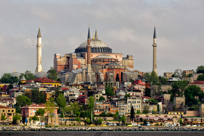 Полиция оцепила генконсульство Германии в Стамбуле из-за акции протеста