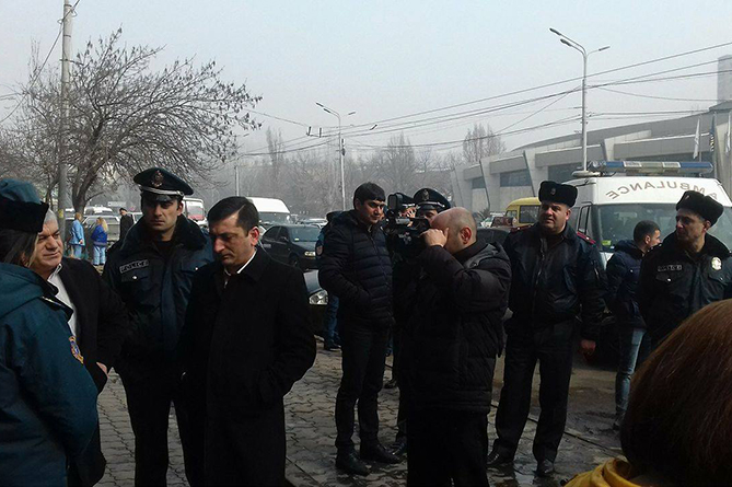 Ситуация с мужчиной, пытавшимся покончить с собой в Ереване, разрешилась