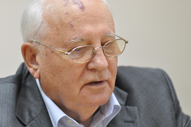 Горбачев - о том, каким должно быть решение карабахского конфликта Горбачев - о том, каким должно быть решение карабахского конфликта