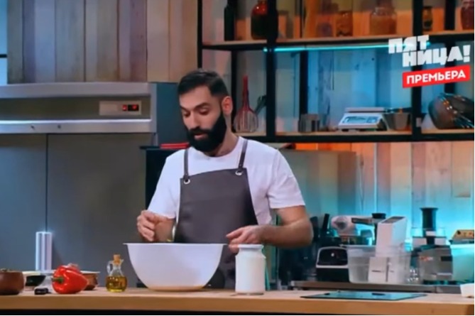 Бренд-шеф Артур Шахназарян стал победителем шоу "Молодые ножи", восхитив жюри блюдом из сига (ВИДЕО)