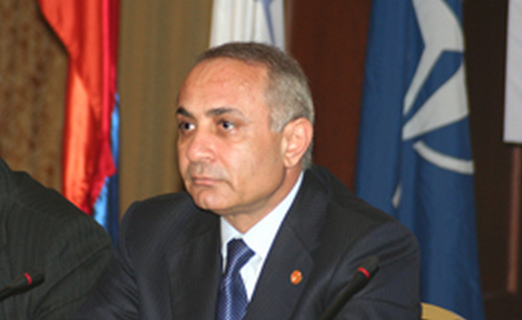 Ни один принцип международного права не должен доминировать в решении карабахского конфликта – спикер НС Армении