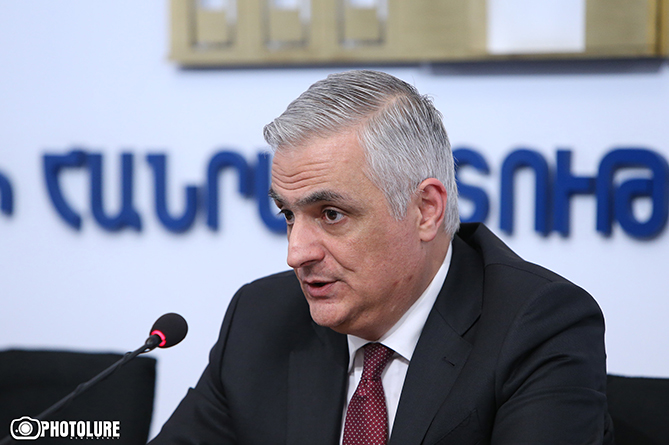 ՀՀ փոխվարչապետը մեկնաբանել է Հայաստանի և Ադրբեջանի միջև տրանսպորտային միջանցքների քարտեզի առկայությունը ՀՀ փոխվարչապետը մեկնաբանել է Հայաստանի և Ադրբեջանի միջև տրանսպորտային միջանցքների քարտեզի առկայությունը