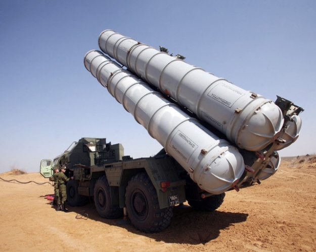 Россия завершила поставку Ирану ракетных комплексов С-300