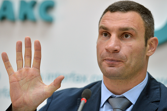 Кличко принял присягу мэра Киева, забыв ее прочитать