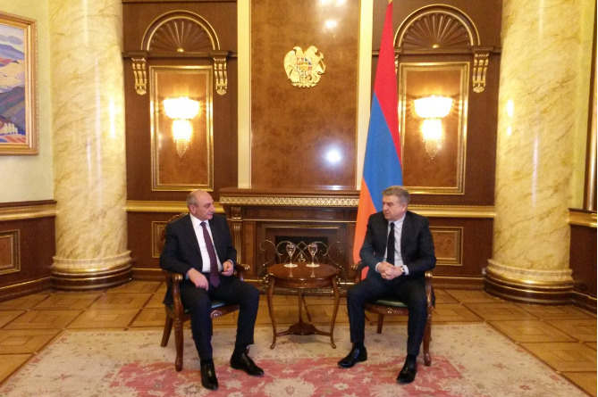Карен Карапетян и Бако Саакян обсудили внутриполитическую ситуацию в Армении 