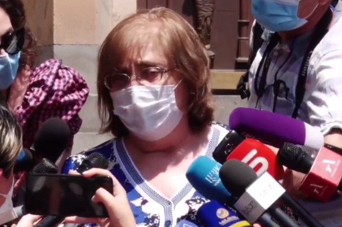 Судья КС Альвина Гюлумян: "Я не буду пробиваться на заседания силой" 
