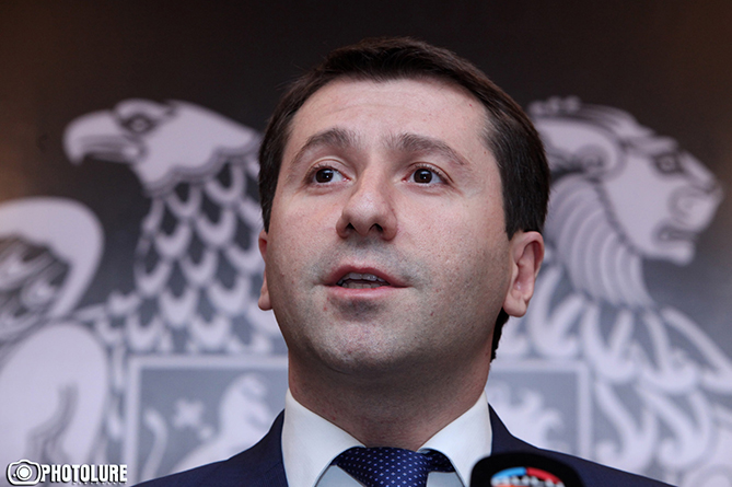 Бывший Омбудсмен Армении стал членом новой партии "Консолидация" Бывший Омбудсмен Армении стал членом новой партии "Консолидация"