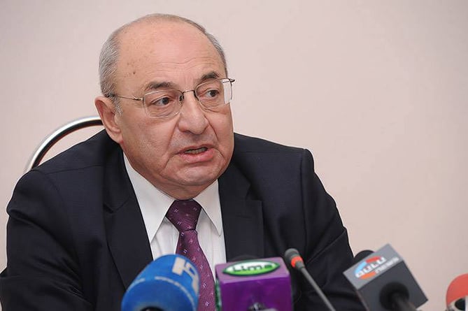 Глава Общественного совета Армении предложил "дорожную карту" по выходу из внутриполитического кризиса Глава Общественного совета Армении предложил "дорожную карту" по выходу из внутриполитического кризиса