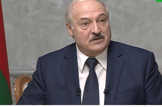 Лукашенко опроверг вероятность вхождения Белоруссии в состав РФ Лукашенко опроверг вероятность вхождения Белоруссии в состав РФ
