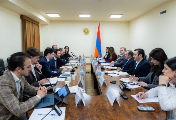  Synopsys укрепляет сотрудничество с Арменией в сфере образования и технологий - вице-президент