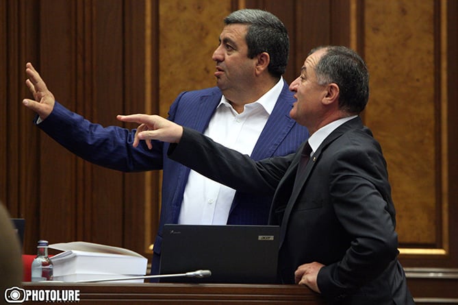 Экс-депутат от РПА Аракел Мовсисян объяснил, почему его называют Шмайс