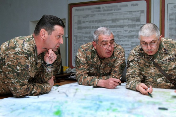 Армия обороны Арцаха приведена в состояние повышенной боеготовности (ФОТО) Армия обороны Арцаха приведена в состояние повышенной боеготовности (ФОТО)