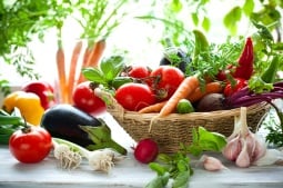 Ինչու՞ է վտանգավոր լոլիկի և սմբուկի հաճախակի օգտագործումը