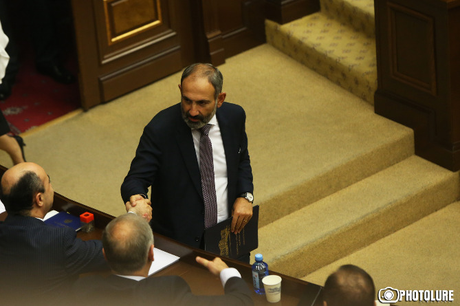 СРОЧНО! Парламент Армении избрал Пашиняна на пост премьер-министра