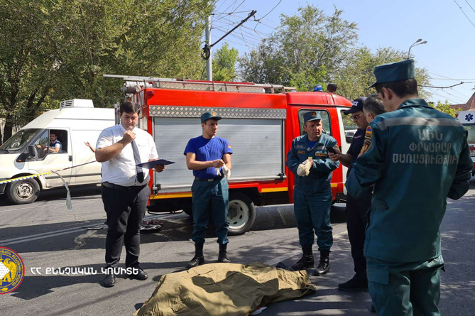 59-летний мужчина в Ереване погиб на месте в результате ДТП (ВИДЕО) 59-летний мужчина в Ереване погиб на месте в результате ДТП (ВИДЕО)
