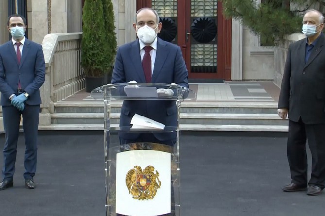 Փաշինյանը մեկնաբանեց հակահամաճարակային կանոնների խախտողների լուսանկարների հրապարակման շուրջ ստեղծված իրարանցումը (ՎԻԴԵՈ)