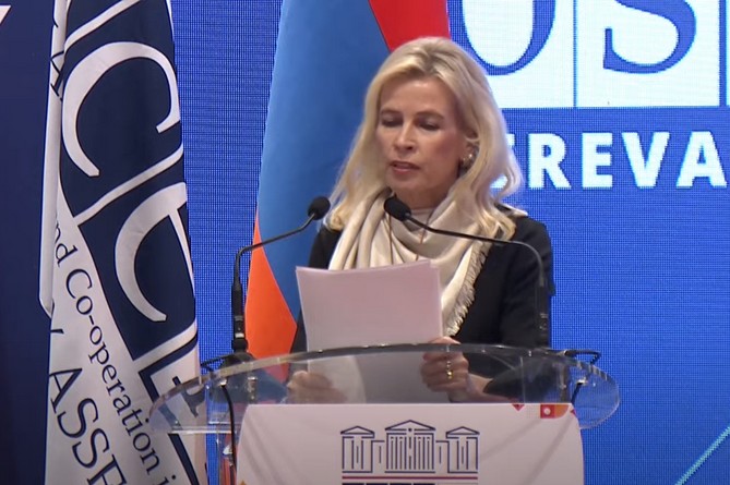 Глава ПА ОБСЕ надеется, что Армения и Азербайджан достигнут мирного соглашения уже на ближайшей неделе Глава ПА ОБСЕ надеется, что Армения и Азербайджан достигнут мирного соглашения уже на ближайшей неделе
