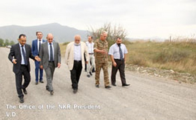 Президент НКР ознакомился дорожным строительством в селе Норагюх