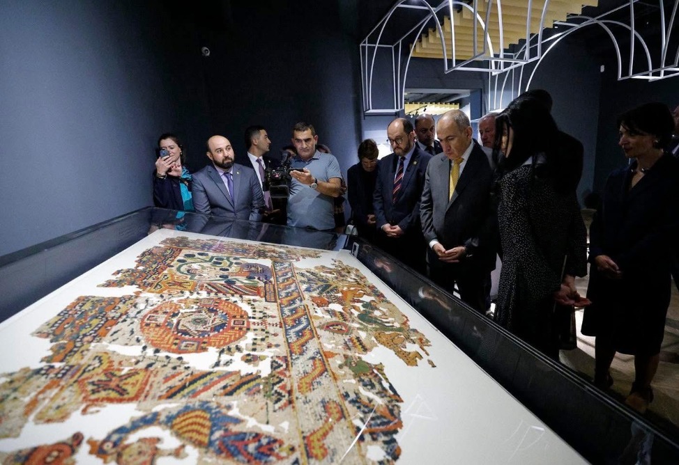 выставка Лувра в Ереване