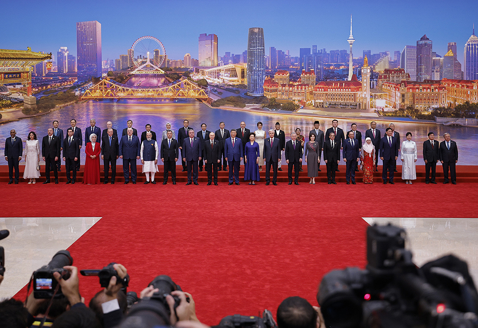 Пашинян на полях саммита ШОС побеседовал с Алиевым, Эрдоганом, Моди, Гутерришем и с другими главами делегаций (ФОТО)