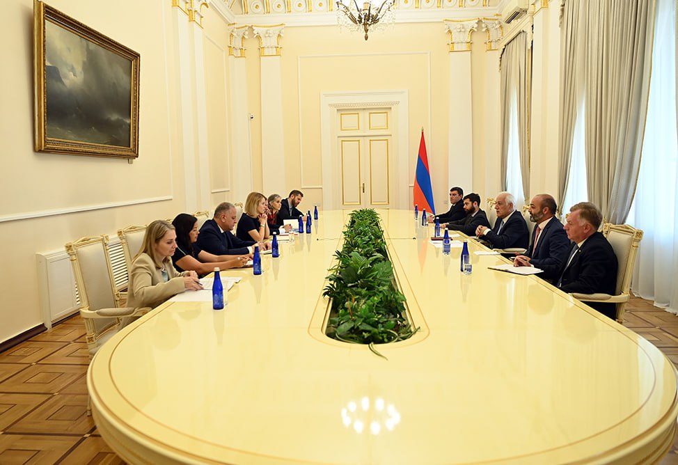 Каллас обсудила с президентом Армении реформы ЕС и укрепление стабильности