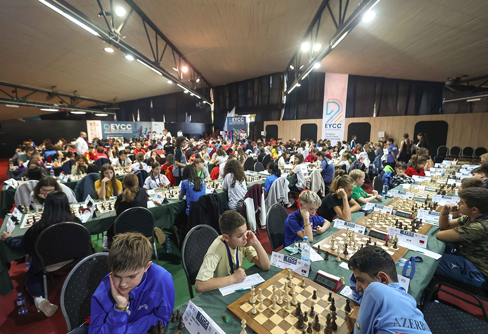 Десять шахматистов из Армении имеют 100%-ный результат после второго тура ЧЕ в Черногории 