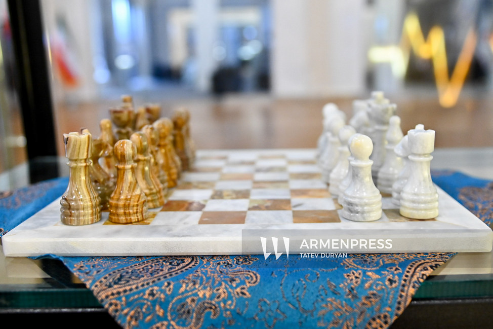 Иран торговый центр (2).jpg Иран торговый центр (2).jpg