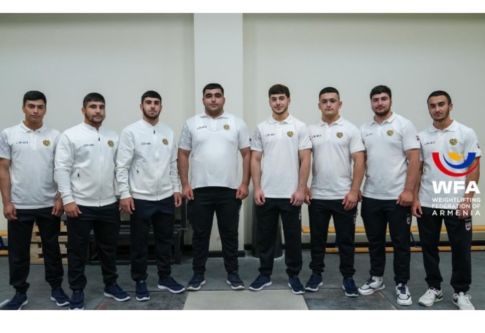  Армянские тяжелоатлеты - лидеры командного зачета юношеского чемпионата Европы (ФОТО) 